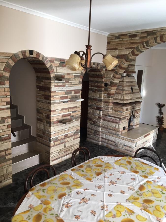 Hotel Csini Panzió Drinkbár Gyál Esterno foto